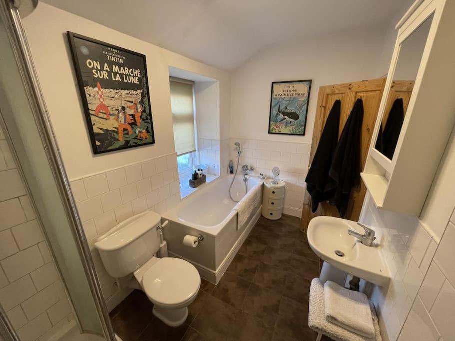Spacious Two Bedroom Flat In Prestigious Highgate. Londra Esterno foto